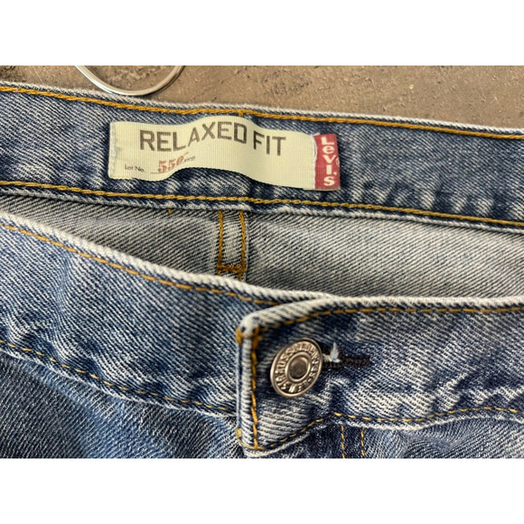 Levi's Men's 550‎ 42X30 Stonewash Jeans Relaxed Fit Straight Leg Denim Red Tab - Picture 5 of 5